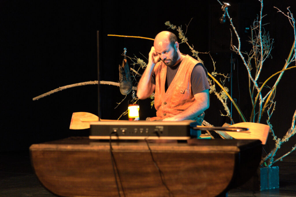 La rivière inconnue - Jean-Baptiste Debost - Le Garage Théâtre - Photo JYL