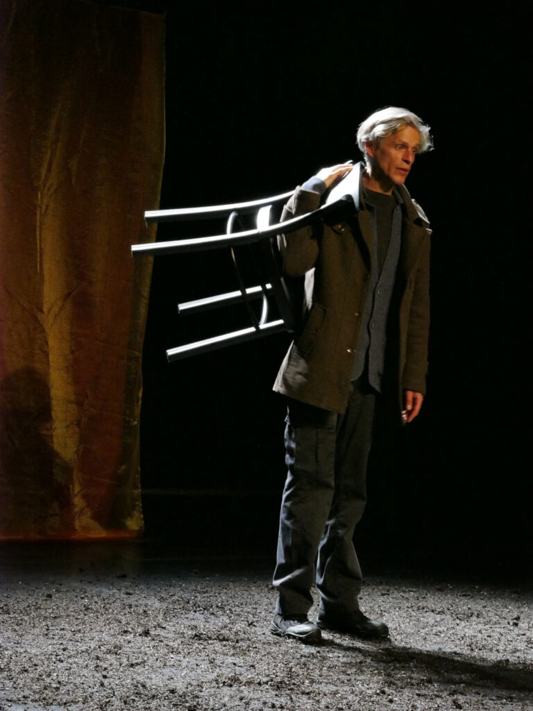 Felipe Castro - Voyage au bout de la nuit - Le Garage Théâtre - Photo JYL.