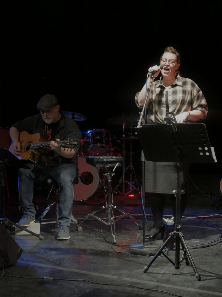 Backroad Folk Song - Photo JYL