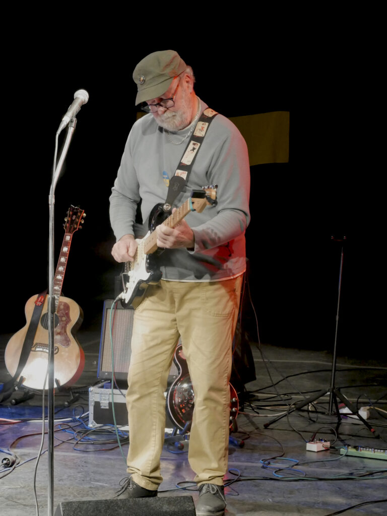 Backroad Folk Song - Photo JYL