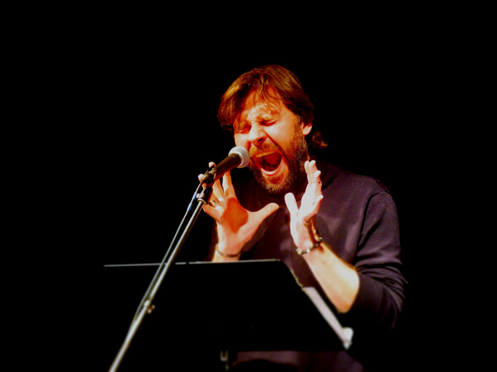 Etre fou plutôt quà genoux - Paul Valet - Gabriel Dufay - Photo JYL