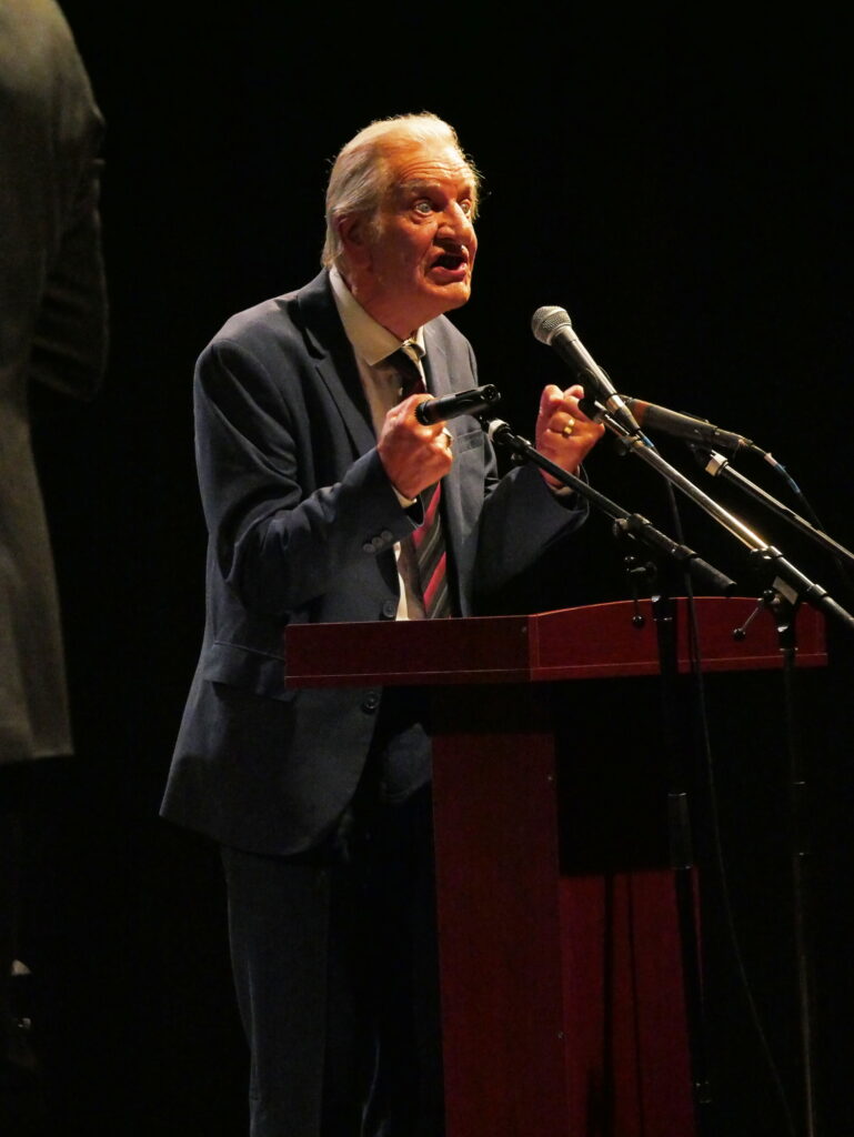 Le tribun - Photo JYL